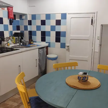 Blue&yellowhouse * アルコーティン