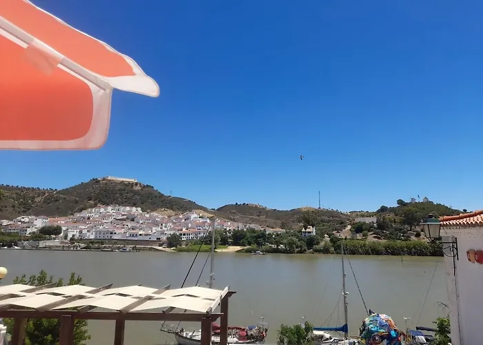 Blue&yellowhouse * Alcoutim